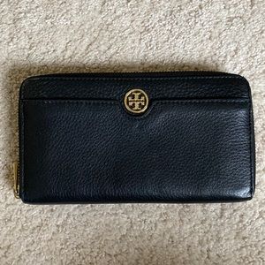 Tory Burch wallet